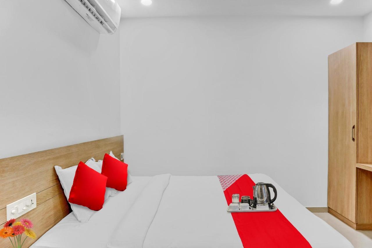 Oyo Flagship Hotel Bluemoon Варангал Екстер'єр фото