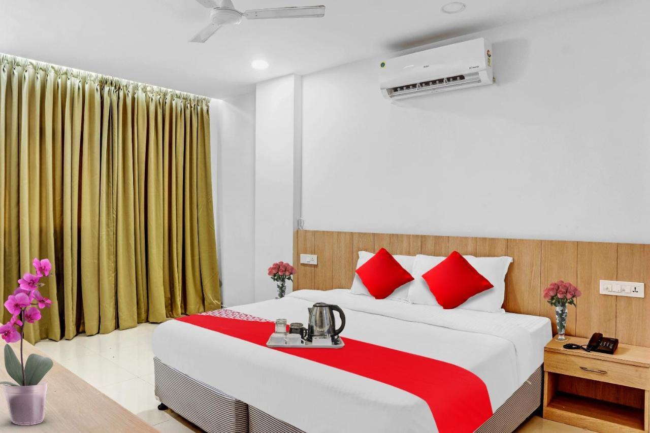Oyo Flagship Hotel Bluemoon Варангал Екстер'єр фото
