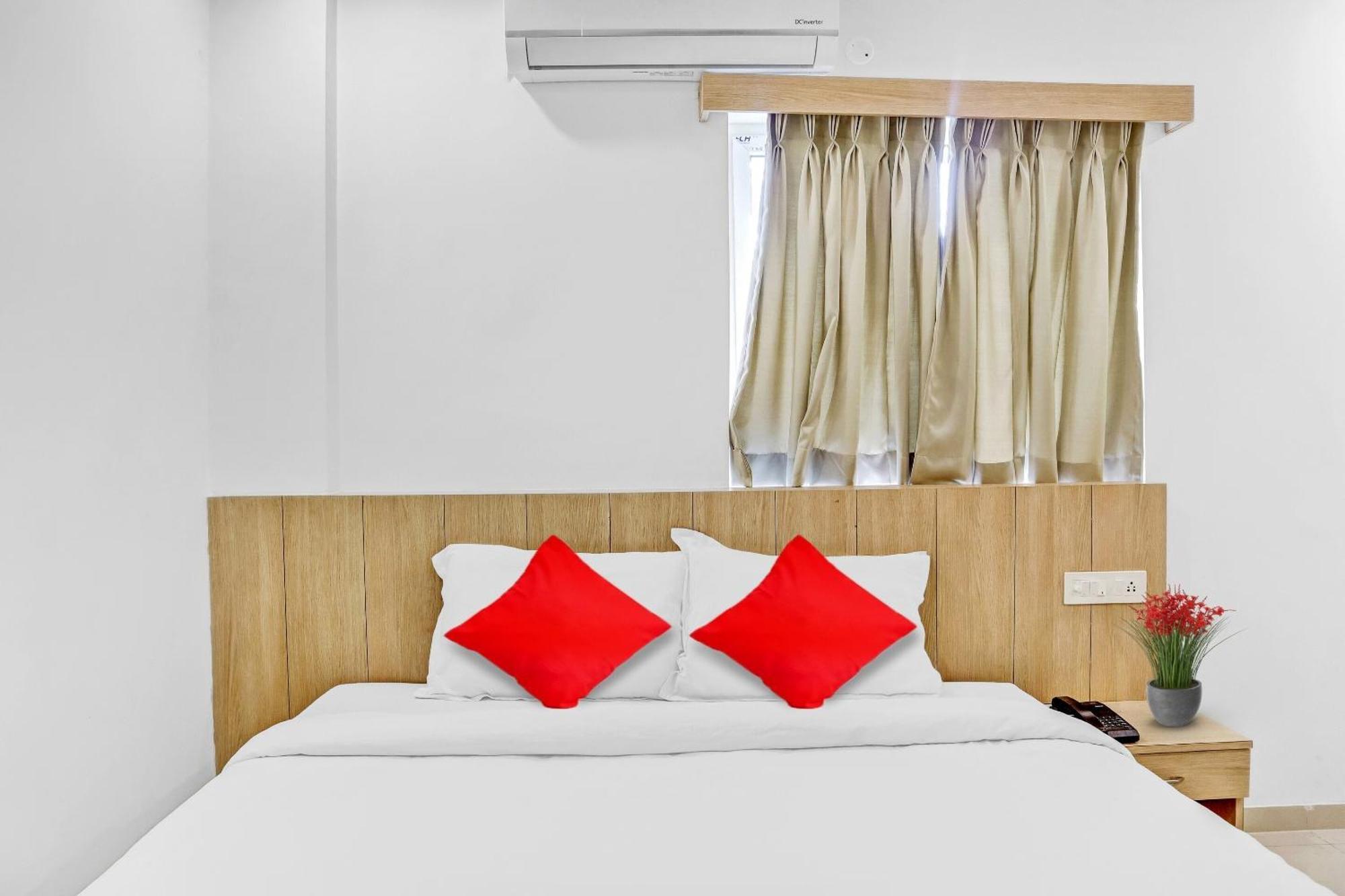 Oyo Flagship Hotel Bluemoon Варангал Екстер'єр фото