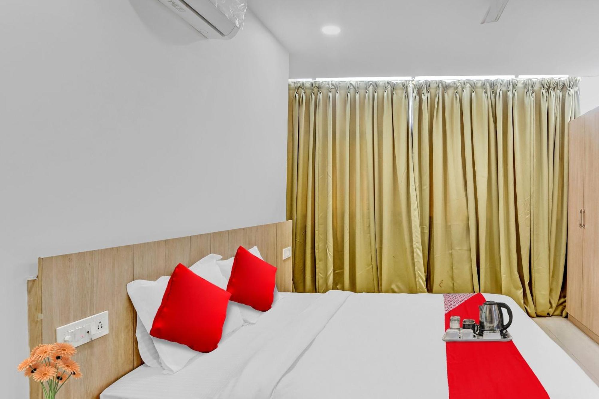Oyo Flagship Hotel Bluemoon Варангал Екстер'єр фото